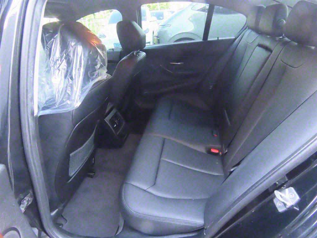 BMW 3 series 2014 Negro - Importación desde Corea - HF Imports Iquique - Foto 9