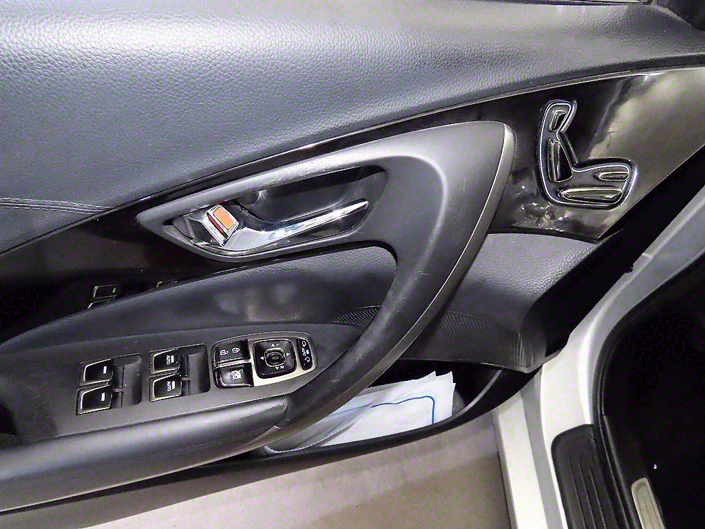 HYUNDAI Grandeur 2011 Plateado - Importación desde Corea - HF Imports Iquique - Foto 15