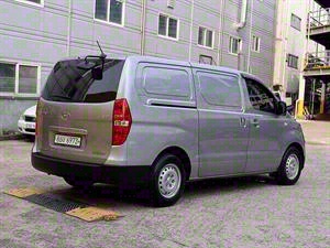 HYUNDAI Starex - Vista 8