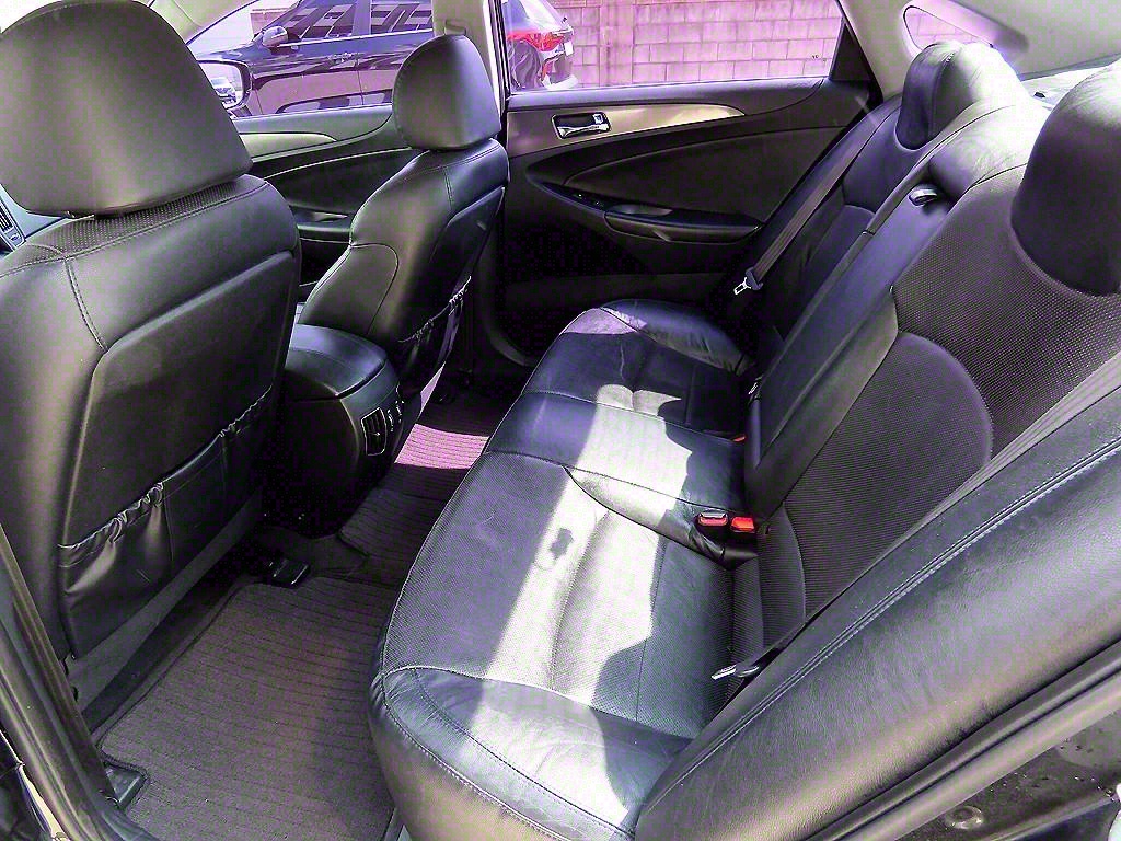 HYUNDAI Sonata - Vista 6