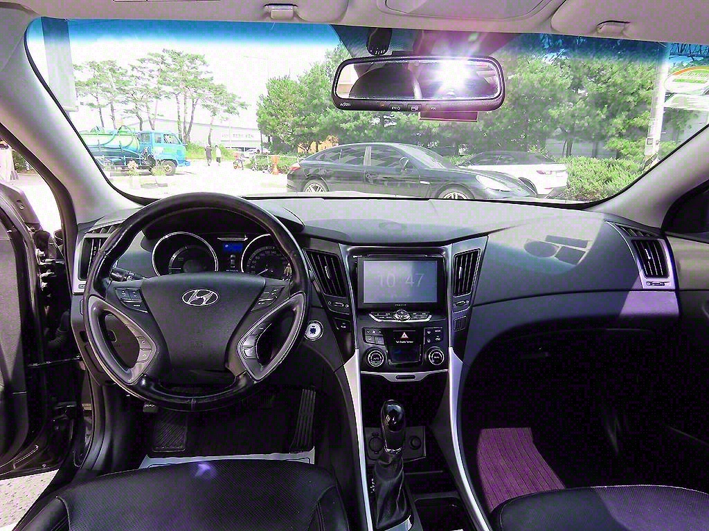 HYUNDAI Sonata - Vista 7