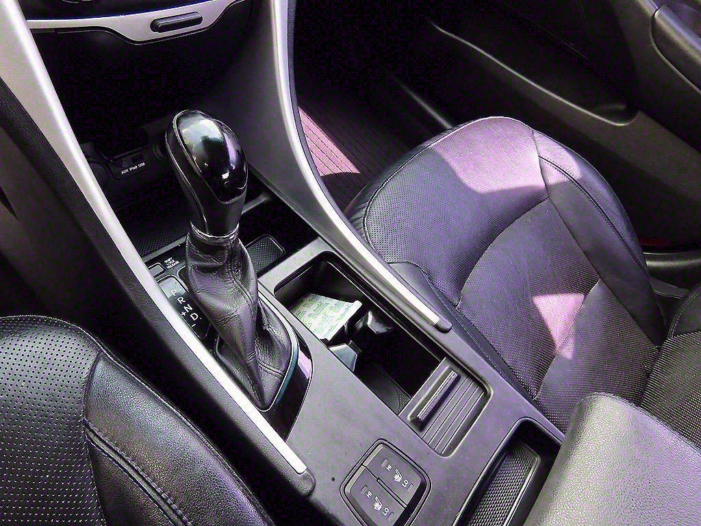 HYUNDAI Sonata - Vista 10