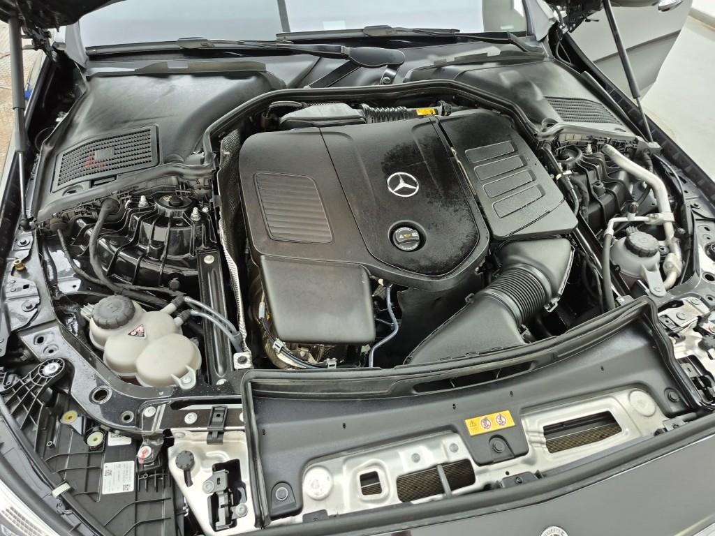 Mercedes Benz C Class - Vista 6