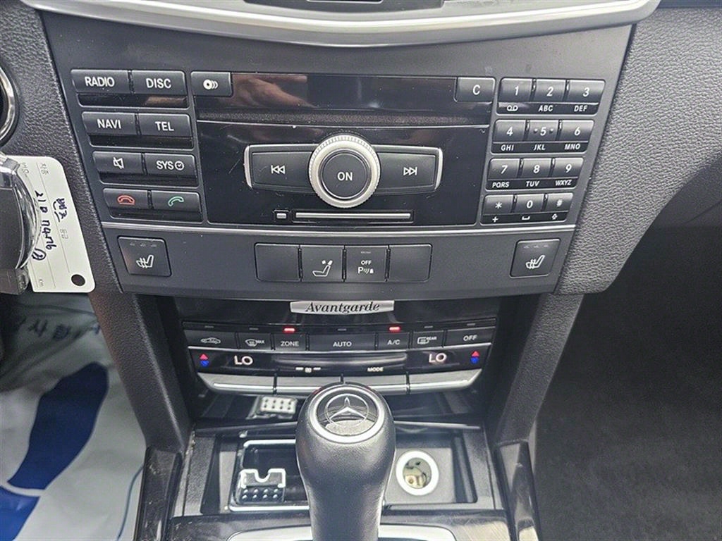 Mercedes Benz E class 2011 Plateado - Importación desde Corea - HF Imports Iquique - Foto 13