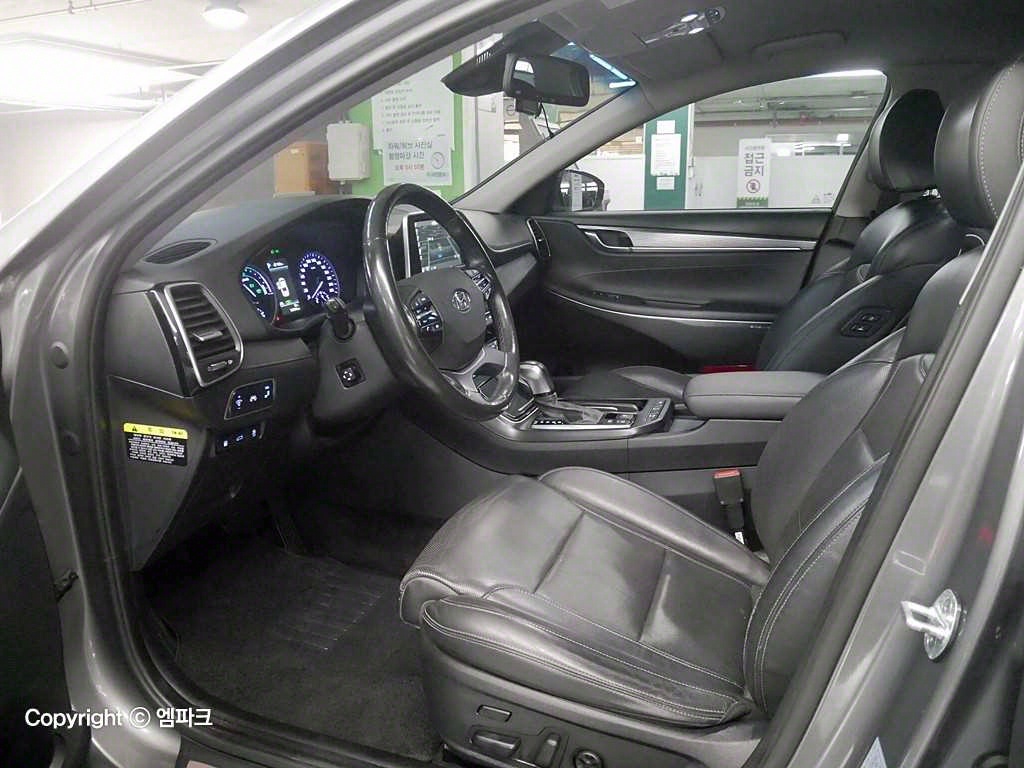 HYUNDAI Grandeur - Vista 10