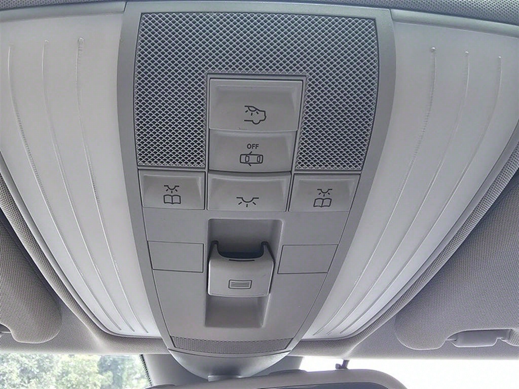 Mercedes Benz E class 2011 Plateado - Importación desde Corea - HF Imports Iquique - Foto 16