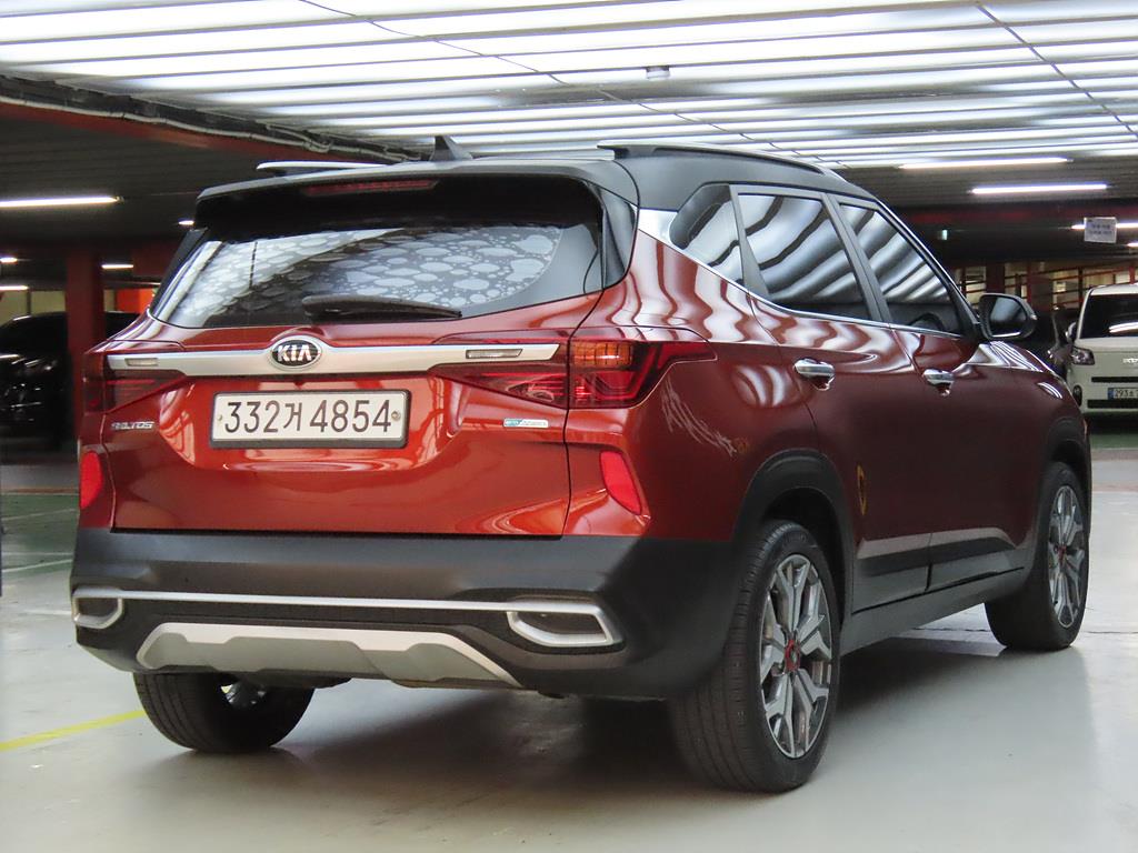 KIA Seltos - Vista 4