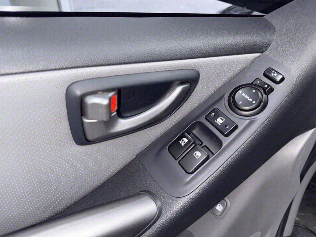 HYUNDAI Starex - Vista 9