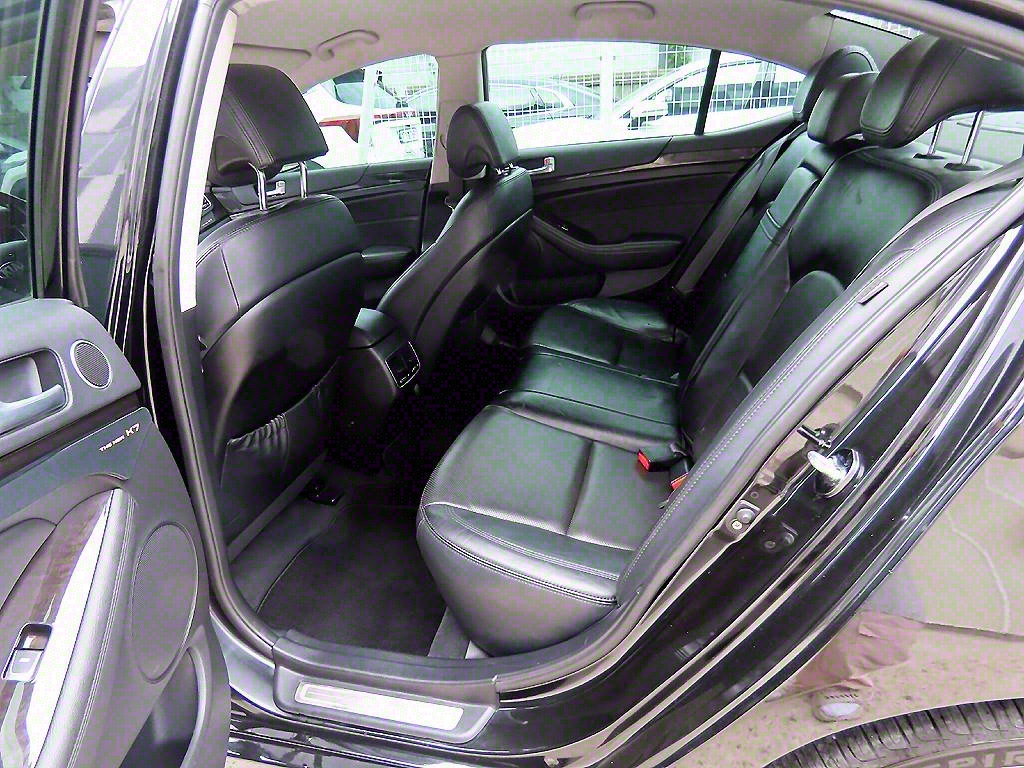 KIA K7 - Vista 6