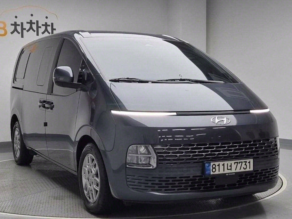 HYUNDAI Staria - Vista 4