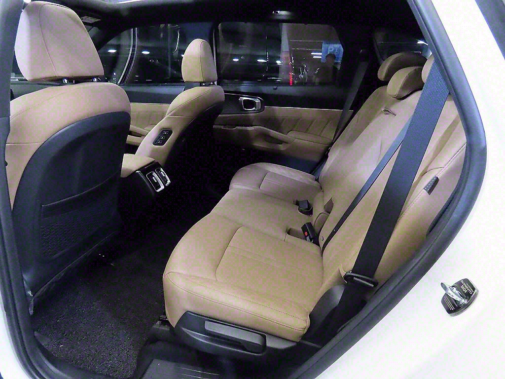 KIA Sorento - Vista 7