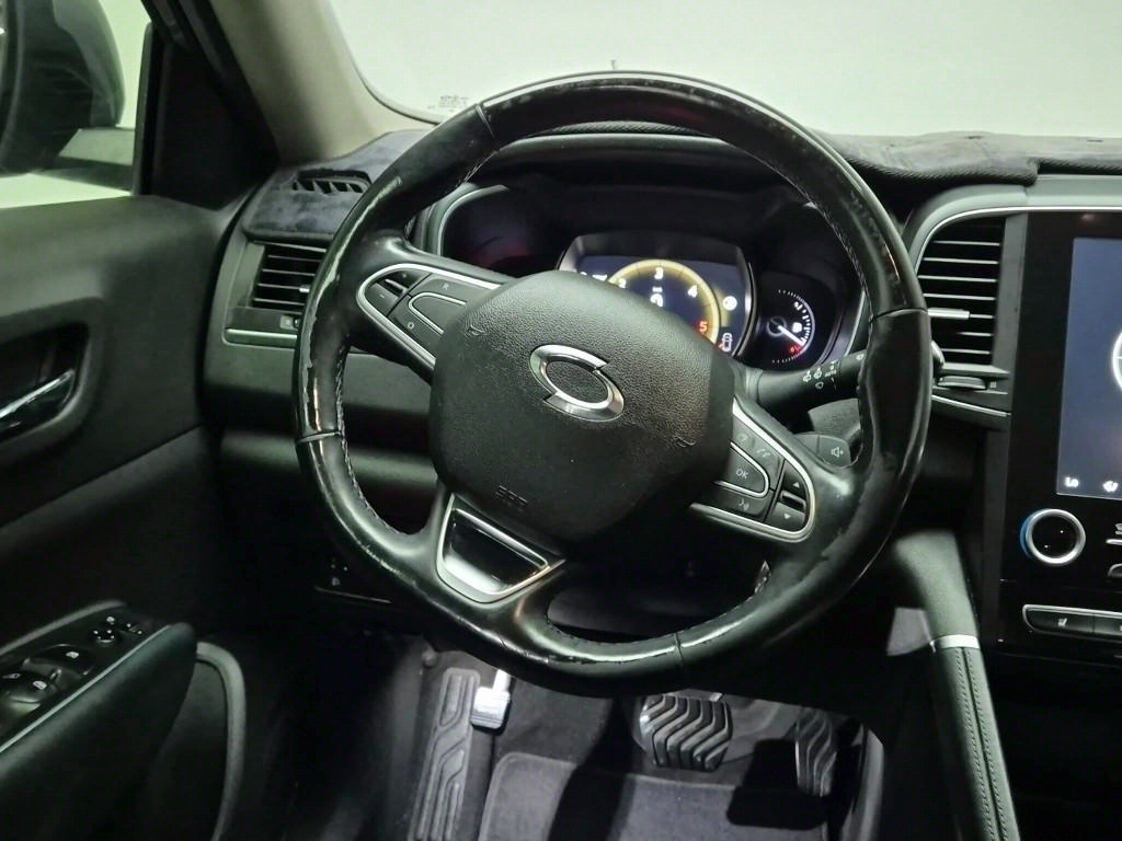 SAMSUNG QM6 - Vista 9