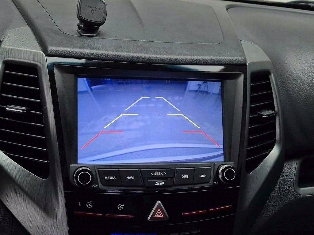 Ssangyong Tivoli 2018 Blanco - Importación desde Corea - HF Imports Iquique - Foto 14