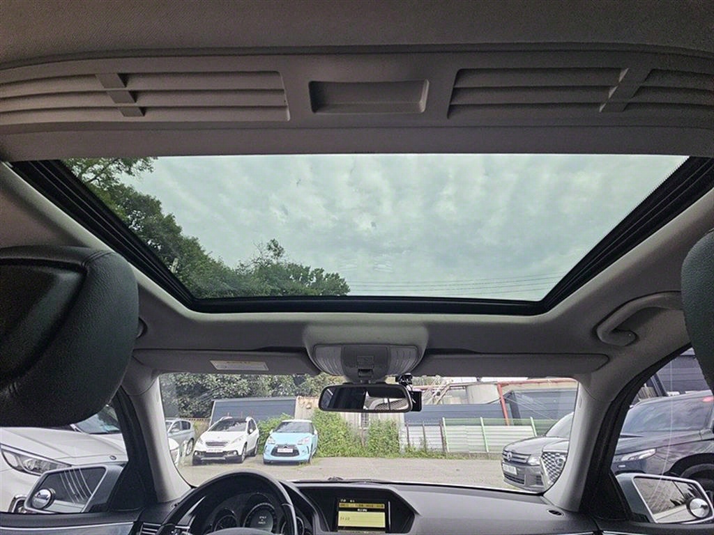 Mercedes Benz E class - Vista 7