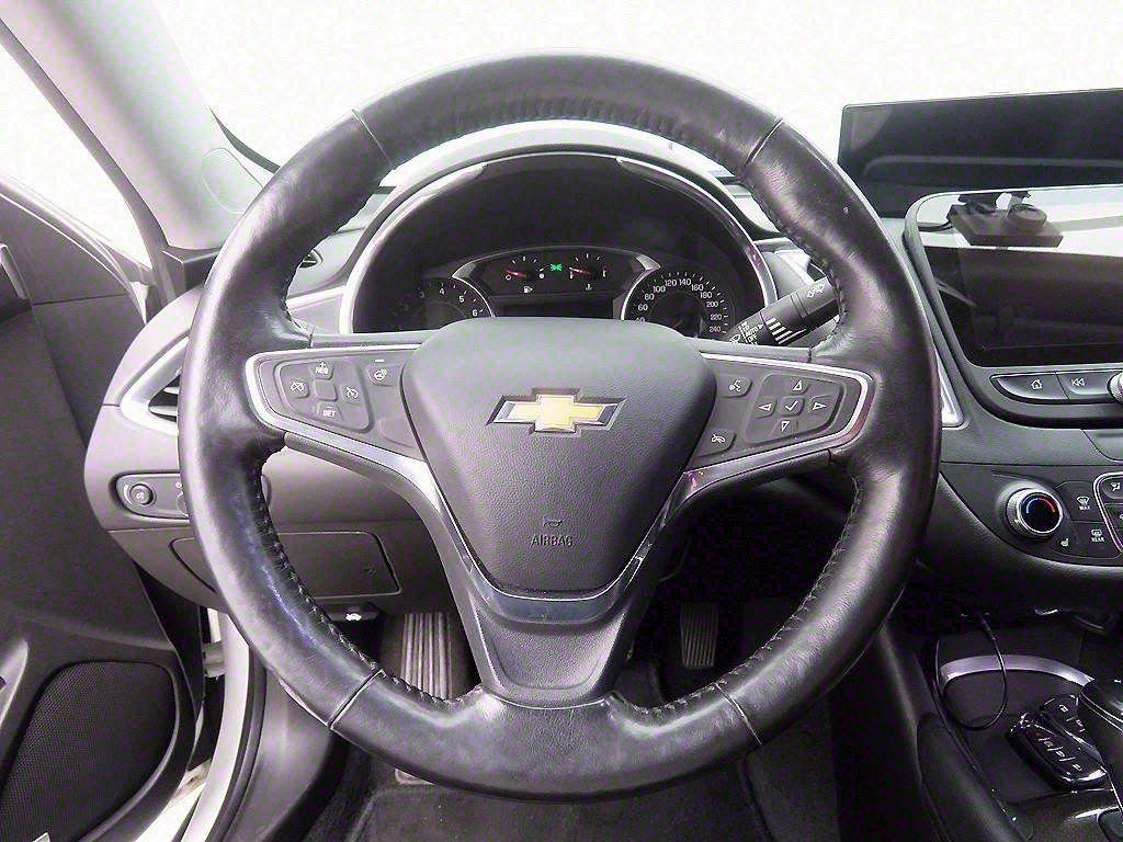 Chevrolet Malibu - Vista 8