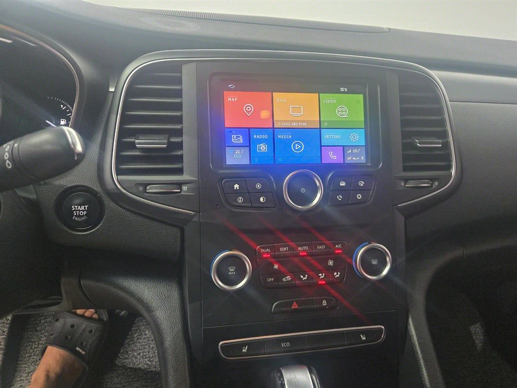 SAMSUNG SM6 - Vista 8