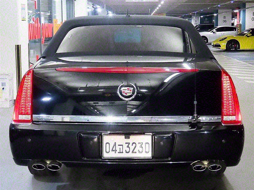 Cadillac DTS - Vista 5