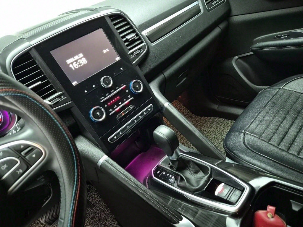 SAMSUNG QM6 - Vista 10