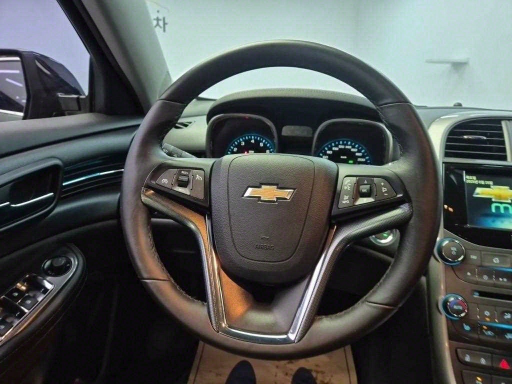 Chevrolet Malibu - Vista 9