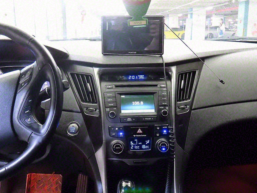 HYUNDAI Sonata - Vista 11