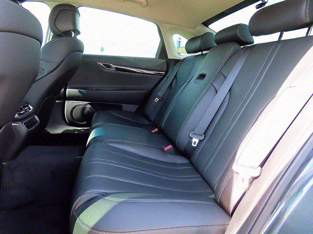 Genesis G80 - Vista 6