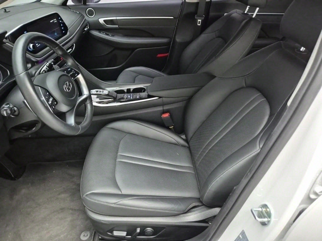 HYUNDAI Sonata - Vista 6