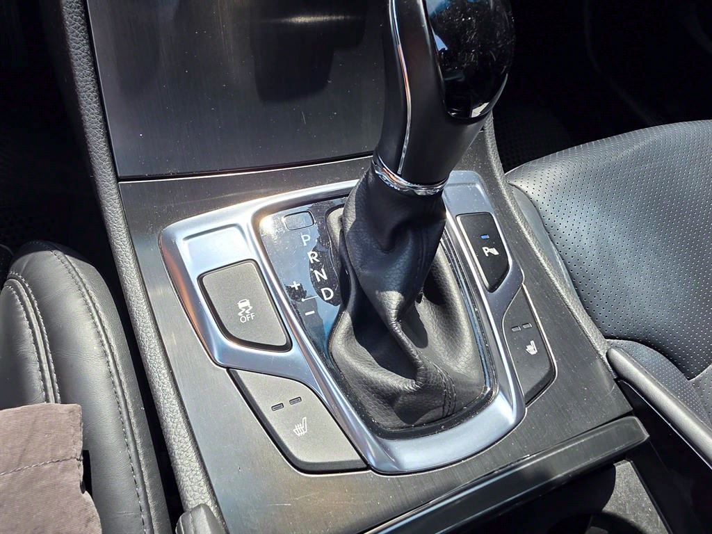 HYUNDAI Grandeur - Vista 9