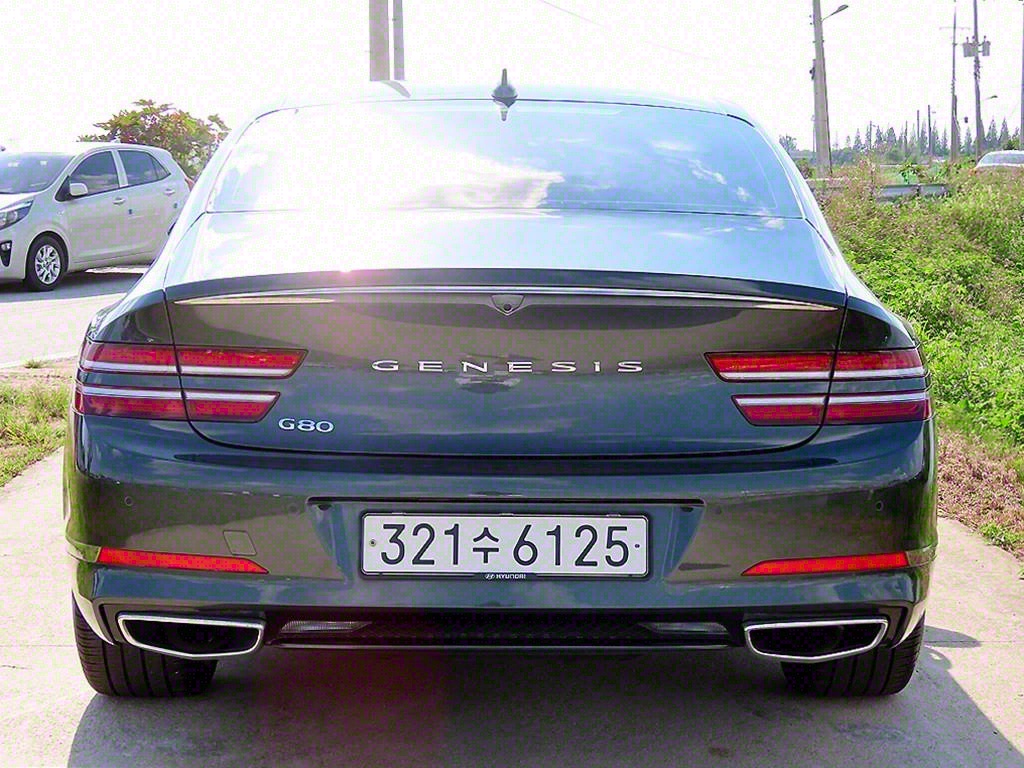 Genesis G80 - Vista 4