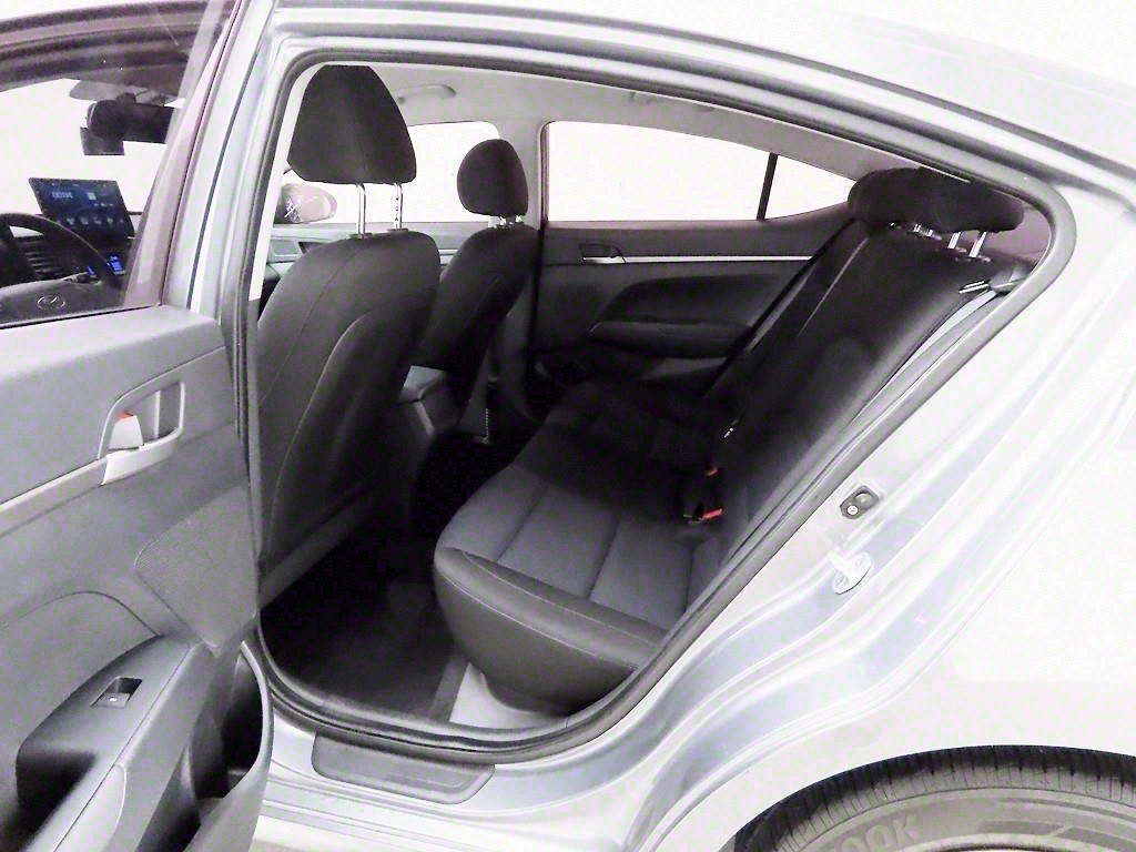 HYUNDAI Avante 2016 Gris - Importación desde Corea - HF Imports Iquique - Foto 14