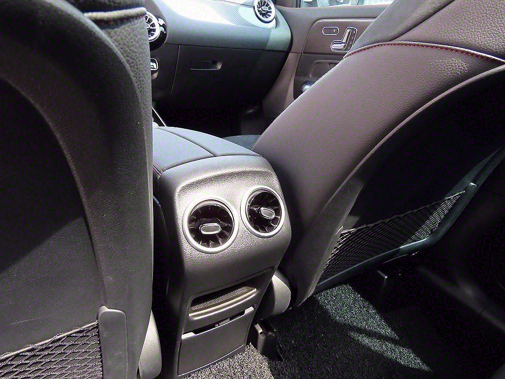 Mercedes Benz GLA Class 2023 Blanco - Importación desde Corea - HF Imports Iquique - Foto 15