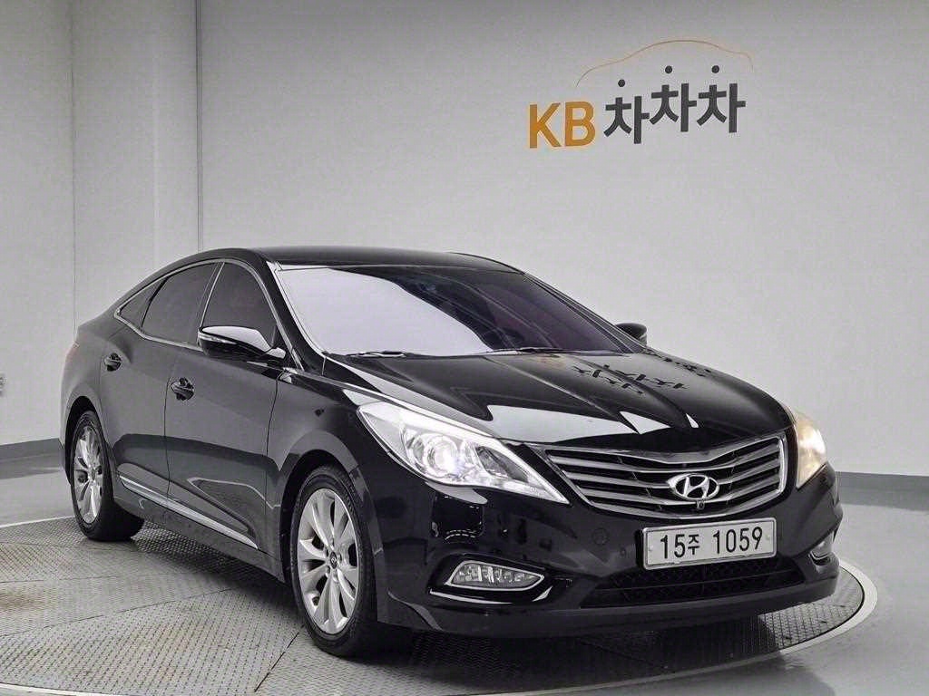 HYUNDAI Grandeur - Vista 4