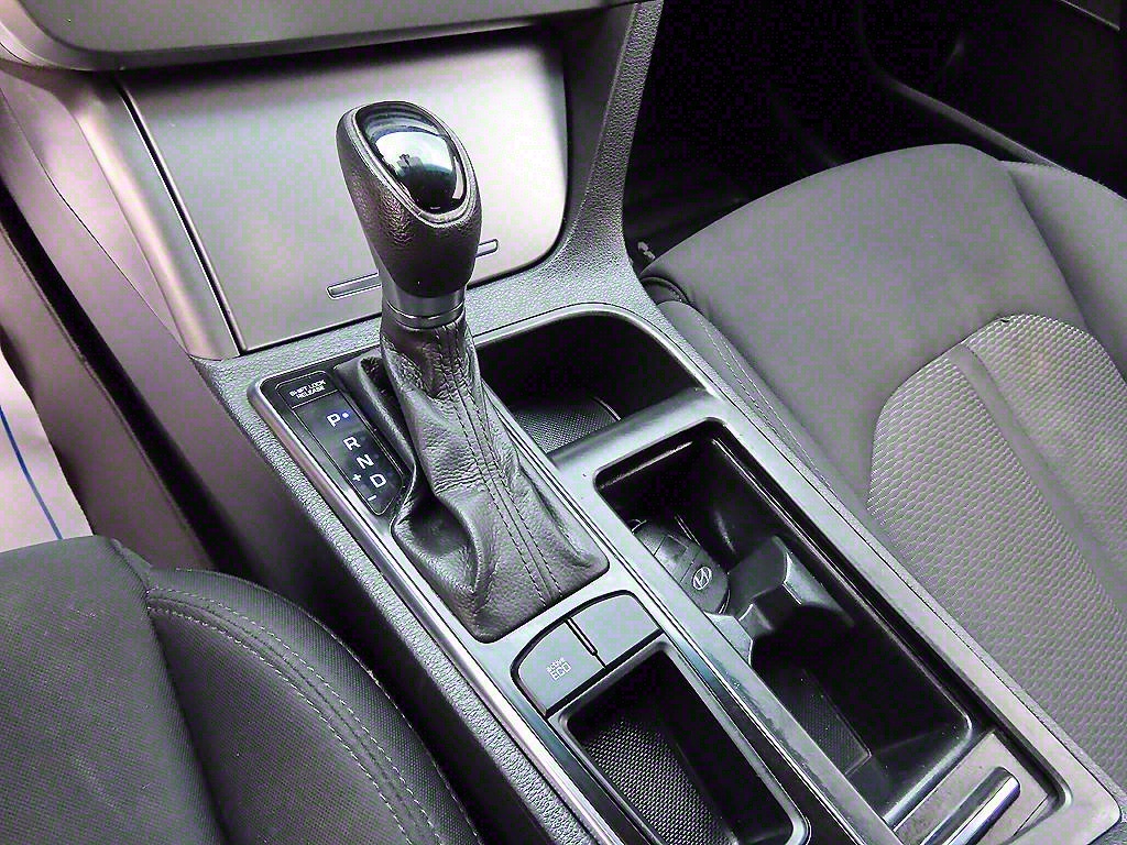 HYUNDAI Sonata - Vista 10