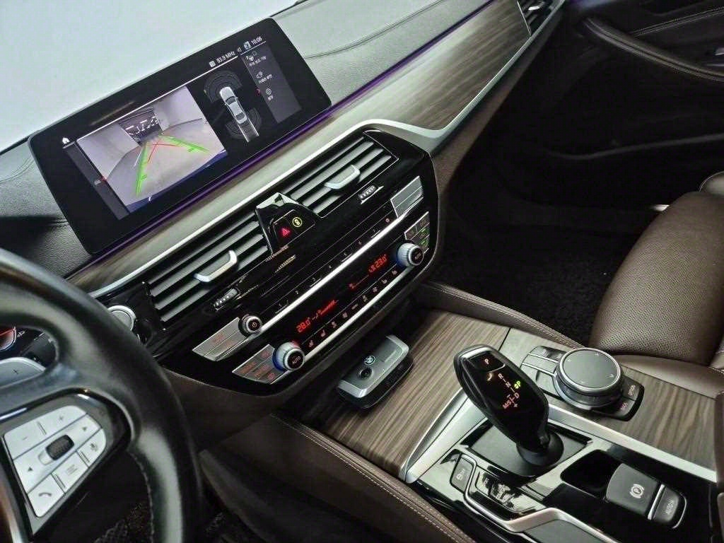 BMW 5 Series - Vista 10