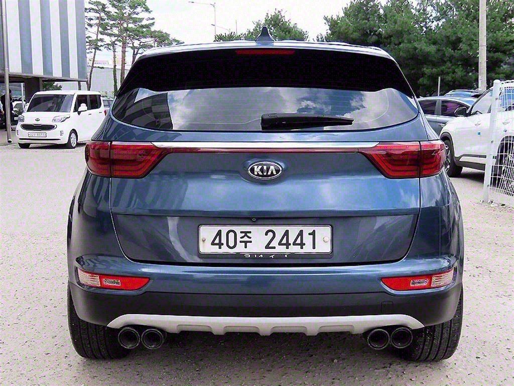 KIA Sportage - Vista 4