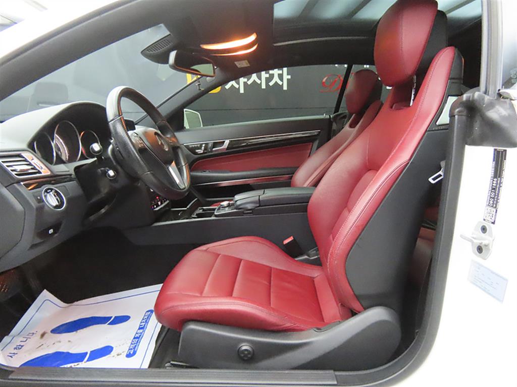 Mercedes Benz E class - Vista 5