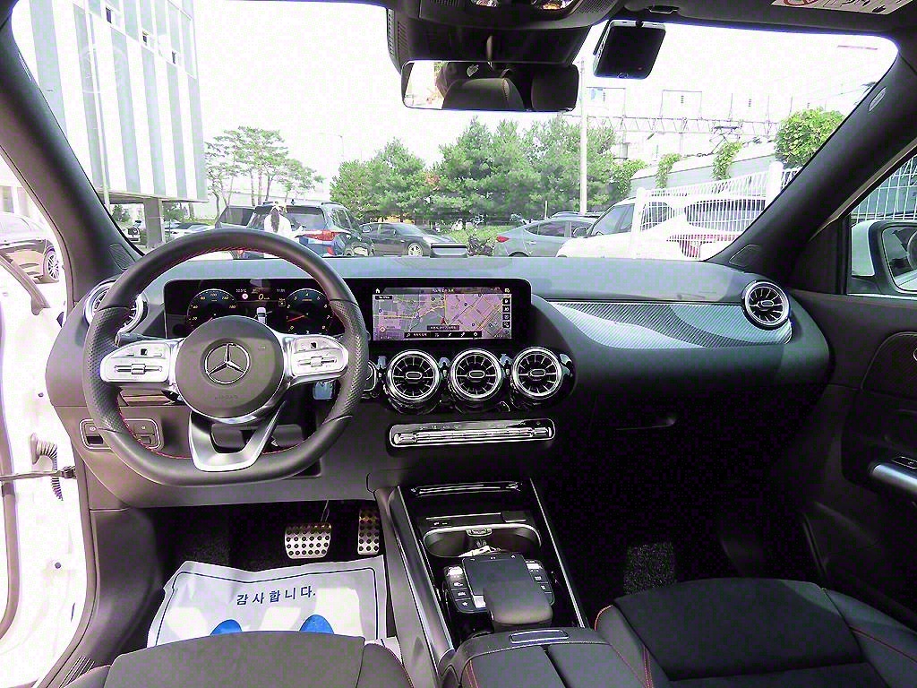 Mercedes Benz GLA Class - Vista 7