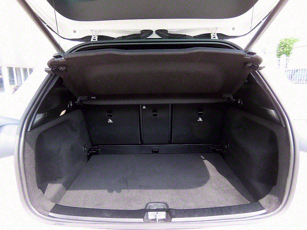 Mercedes Benz GLA Class 2023 Blanco - Importación desde Corea - HF Imports Iquique - Foto 17