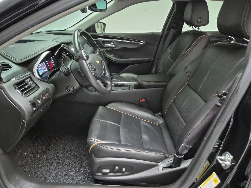 Chevrolet Impala - Vista 11