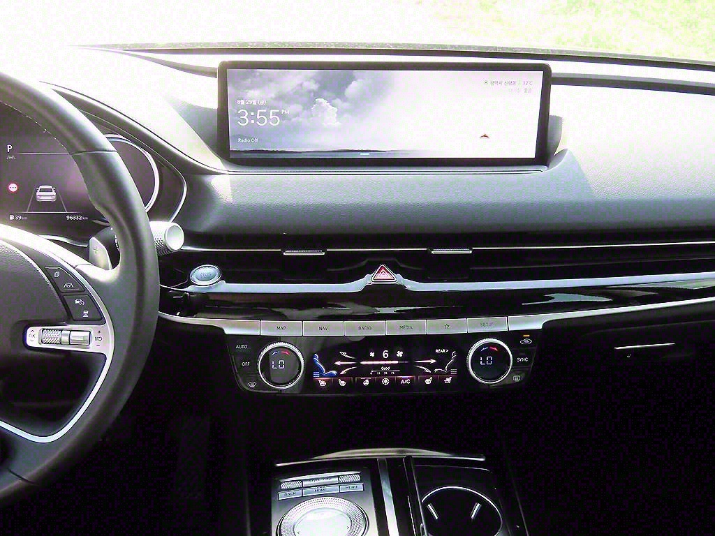 Genesis G80 - Vista 10