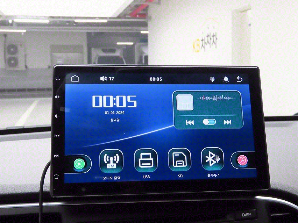 HYUNDAI Avante - Vista 9