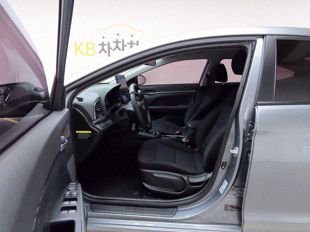 HYUNDAI Avante 2016 Gris - Importación desde Corea - HF Imports Iquique - Foto 13