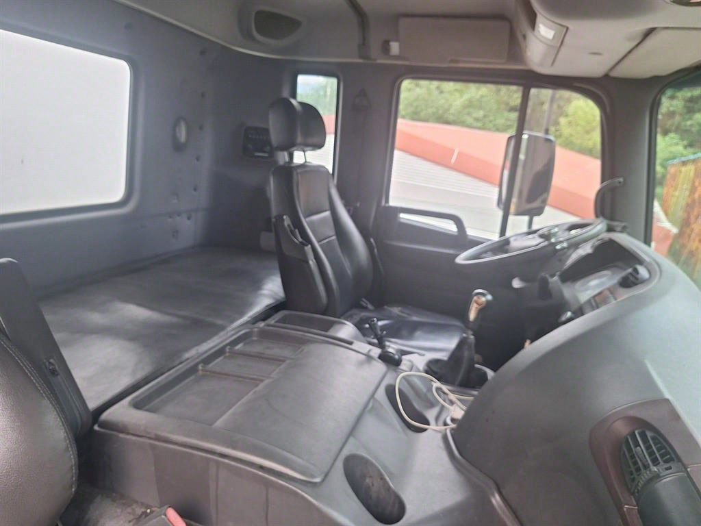 medium and large cargo truck - Vista 8