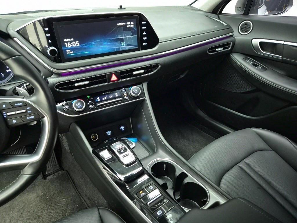 HYUNDAI Sonata - Vista 9