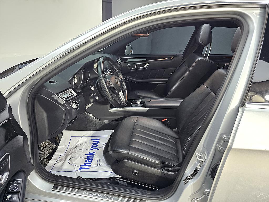 Mercedes Benz E class - Vista 8