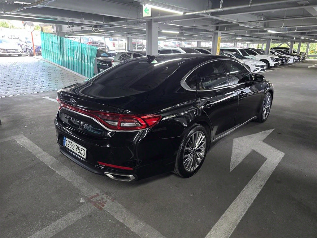 HYUNDAI Grandeur - Vista 4