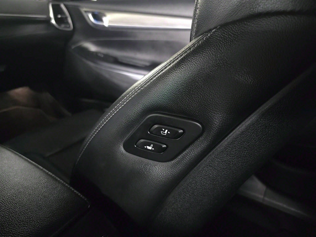 HYUNDAI Grandeur - Vista 12