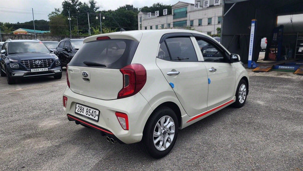 KIA Morning - Vista 6