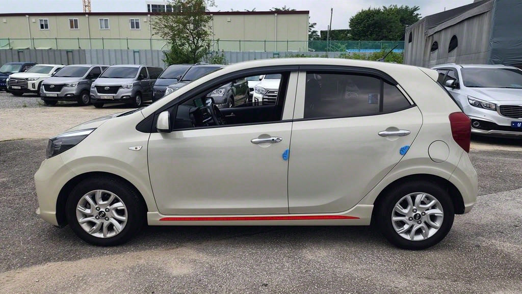 KIA Morning - Vista 5