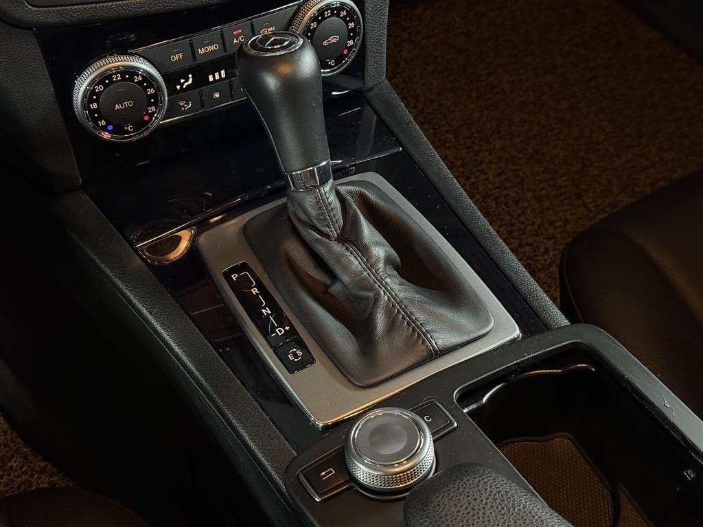 Mercedes Benz C Class 2011 Plateado - Importación desde Corea - HF Imports Iquique - Foto 16