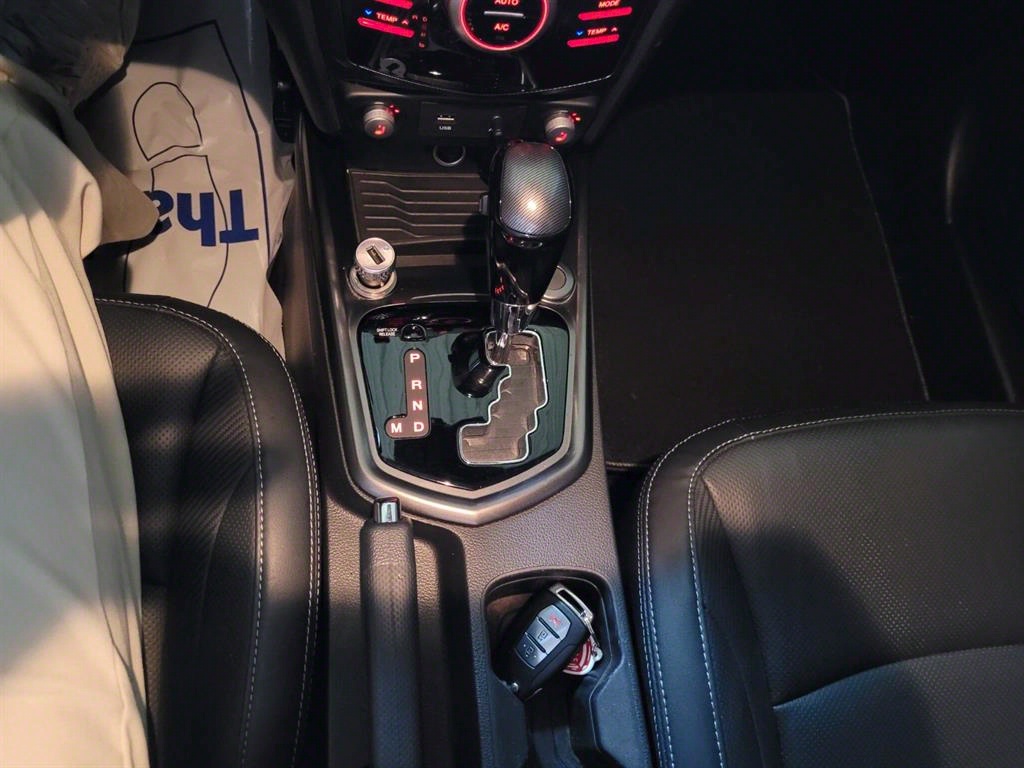 Ssangyong Tivoli 2017 Blanco - Importación desde Corea - HF Imports Iquique - Foto 15